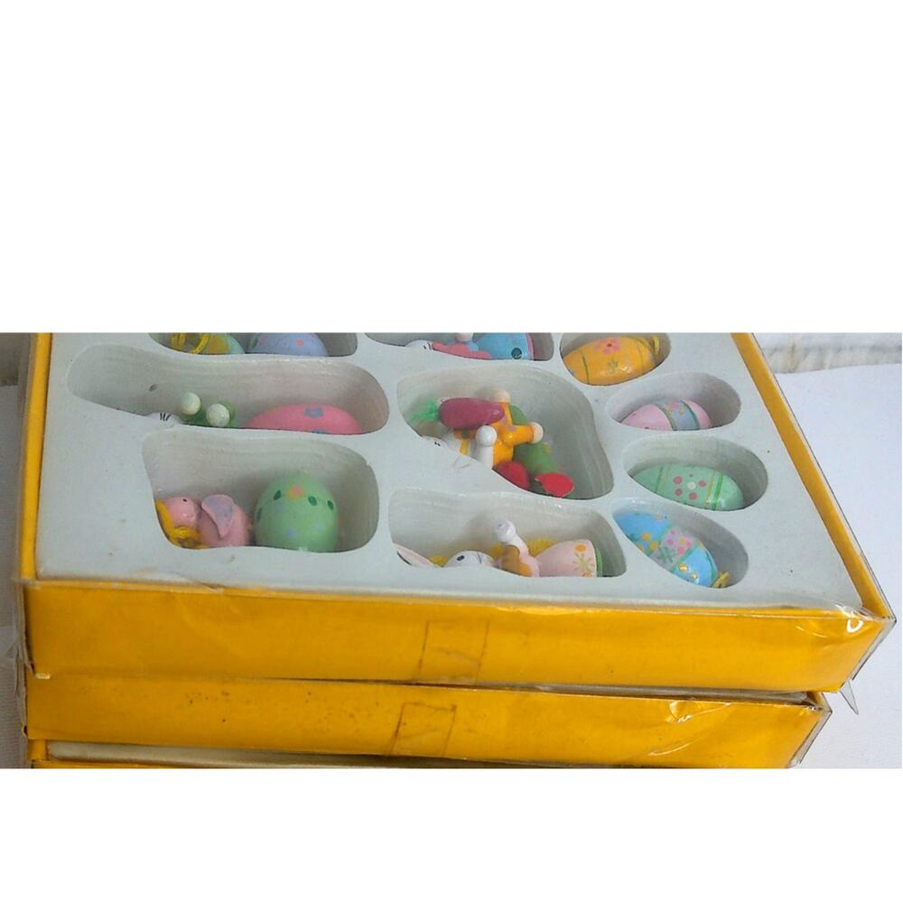 Vintage Wooden Easter Ornaments Set of 10 - Picture 3 of 6